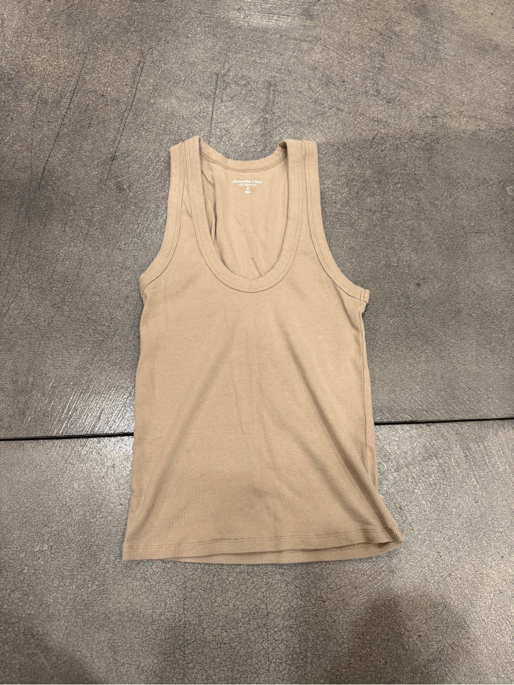 Abercrombie & Fitch Scoop-Neck Ribbed Tank Top - Tan